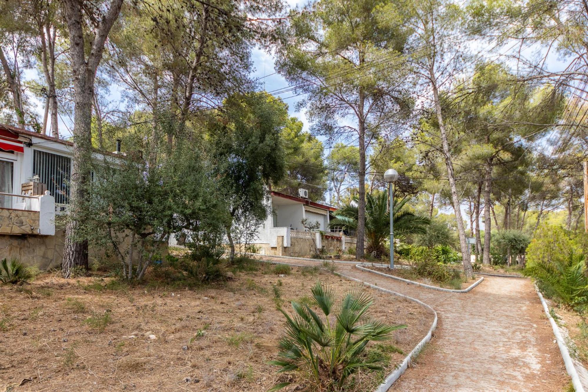 Luminoso Bungalow Con Parking 塔拉戈纳 外观 照片