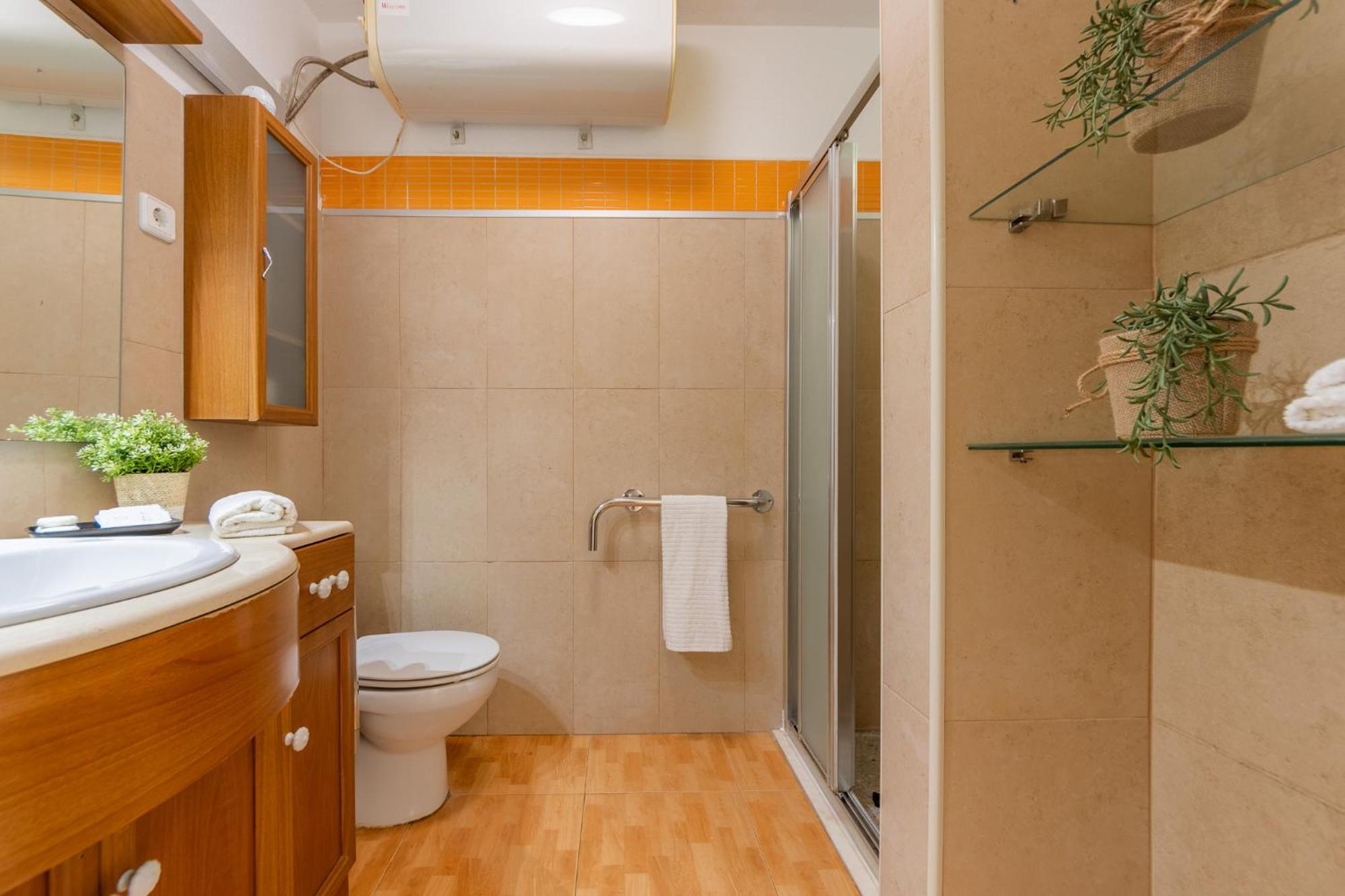 Luminoso Bungalow Con Parking 塔拉戈纳 外观 照片