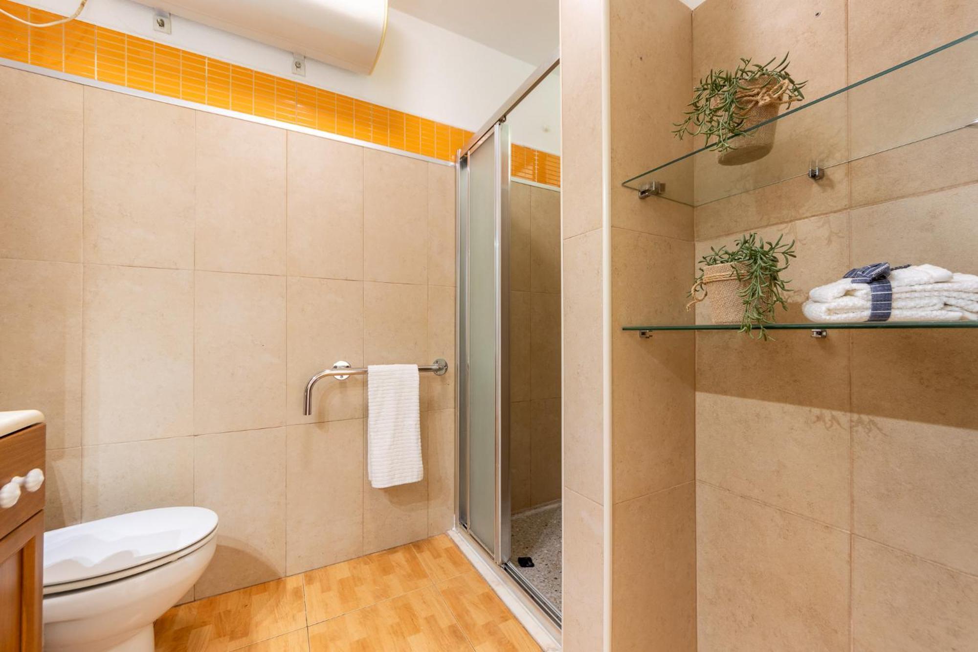 Luminoso Bungalow Con Parking 塔拉戈纳 外观 照片